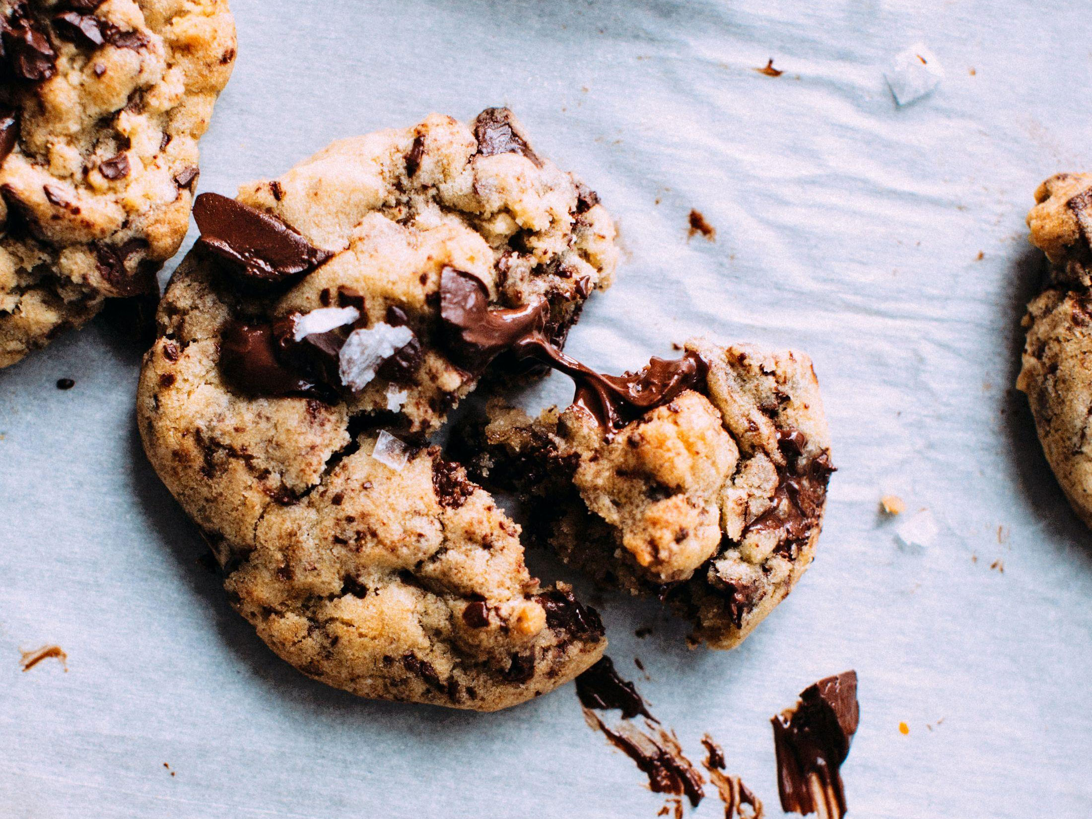 Perfect Italian-Style Chocolate Chip Cookie